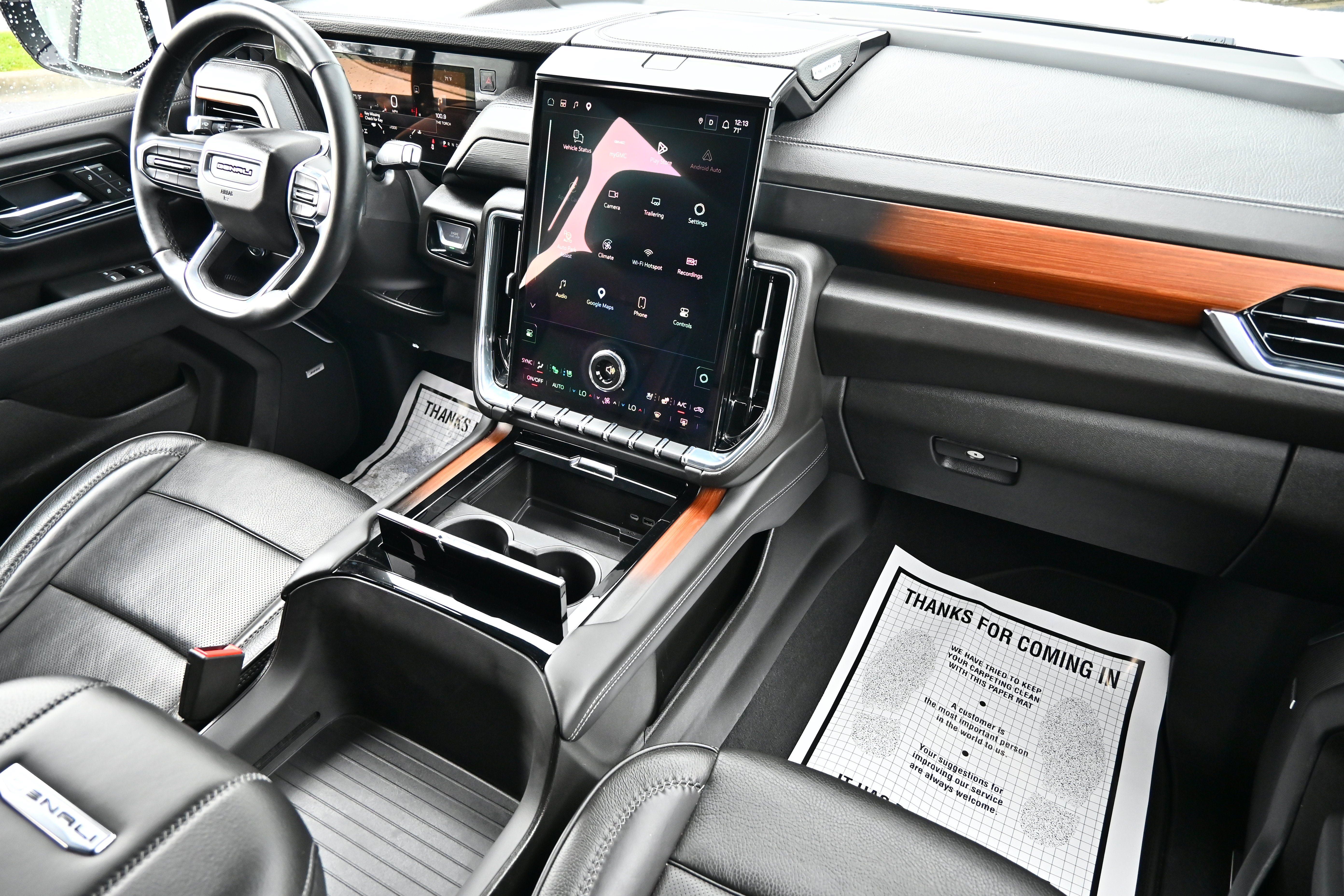 Used 2025 GMC Yukon Denali AWD/4WD image 22