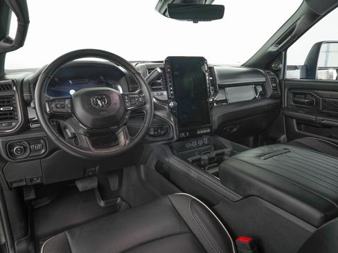 Used 2025 RAM 3500 Limited image 16