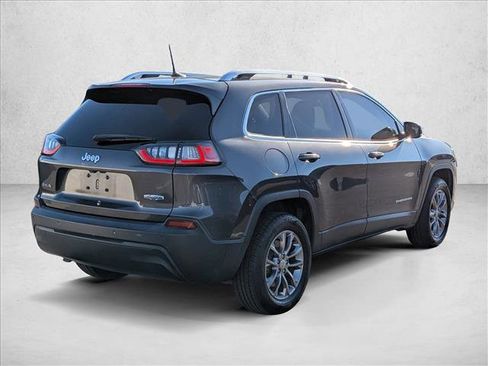 Used 2019 Jeep Cherokee Latitude Plus image 5