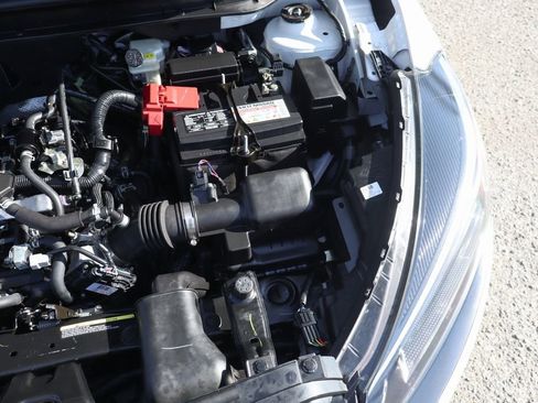 Used 2023 Nissan Kicks SR w/ SR Premium Package FWD image 13