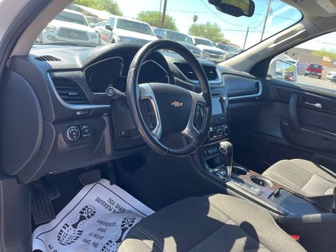 Used 2016 Chevrolet Traverse LT FWD image 23