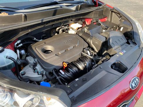 Used 2018 Kia Sportage LX image 15