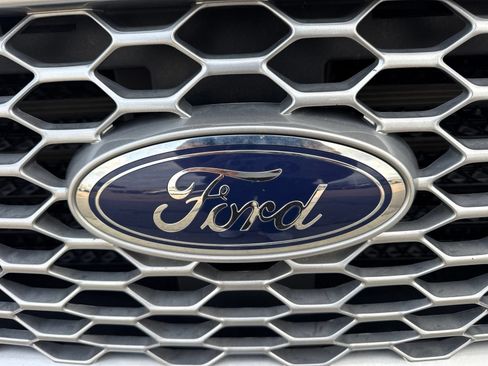 Certified 2024 Ford Edge SEL w/ Convenience Package AWD/4WD image 13