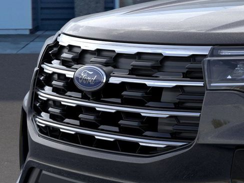 New 2026 Ford Explorer Active w/ Active Comfort Package image 17