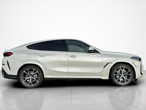 New 2026 BMW X6 xDrive40i w/ Executive Package image 6