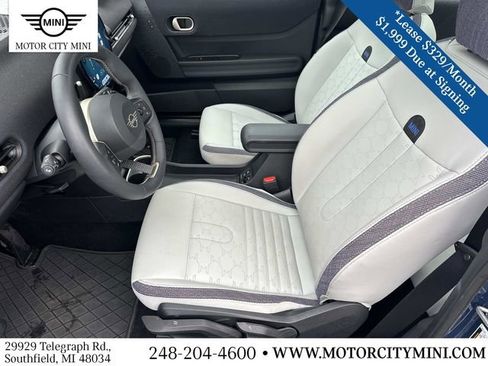 Certified 2025 MINI Cooper 2-Door Hardtop image 21