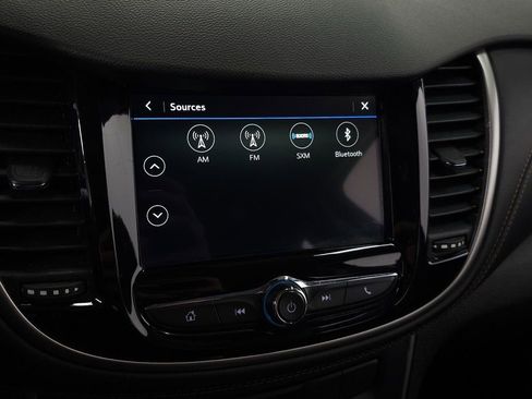 Used 2019 Chevrolet Trax LT image 22