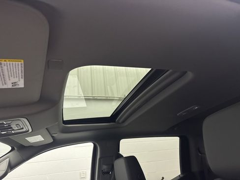 New 2026 GMC Sierra 1500 SLT w/ SLT Premium Plus Package image 24