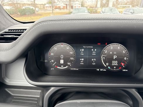 New 2026 Land Rover Defender 130 V8 image 12