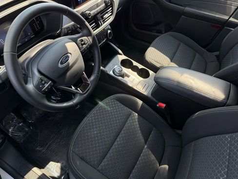 Used 2024 Ford Escape Active image 17