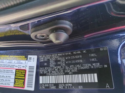 Used 2022 Toyota Highlander XLE FWD image 26