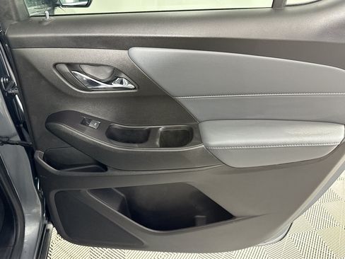 Used 2019 Chevrolet Traverse LT FWD image 27