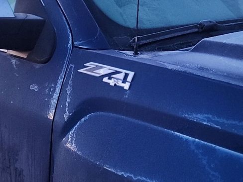 Used 2017 GMC Sierra 1500 SLT w/ SLT Premium Package image 2