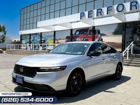 Used 2025 Honda Accord SE image 1