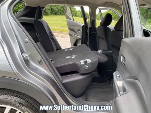 Used 2022 Nissan Kicks SV FWD image 32