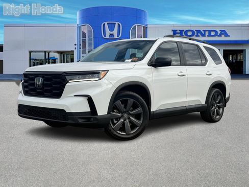 Certified 2023 Honda Pilot Sport image 2