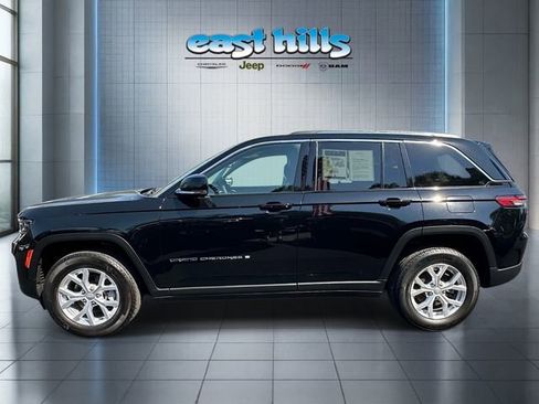 Certified 2023 Jeep Grand Cherokee Limited AWD/4WD image 5