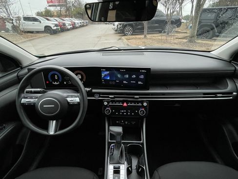 Used 2025 Hyundai Tucson SEL image 10