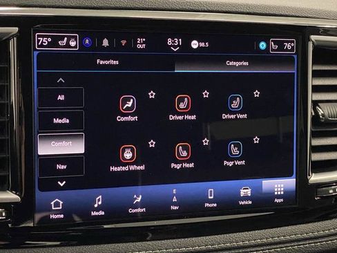 New 2026 Chrysler Pacifica Limited w/ S Appearance Package AWD/4WD image 8
