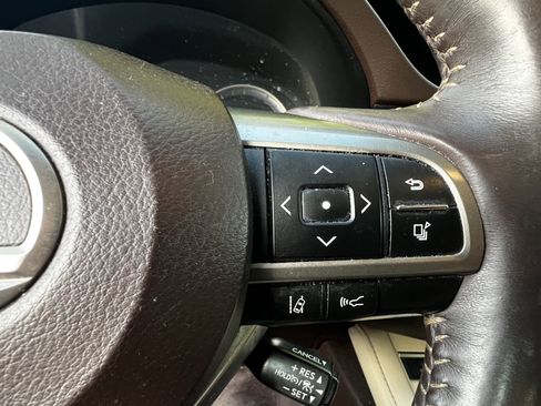 Used 2017 Lexus ES 350 w/ Premium Package image 20