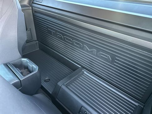 Used 2025 Toyota Tacoma SR image 11