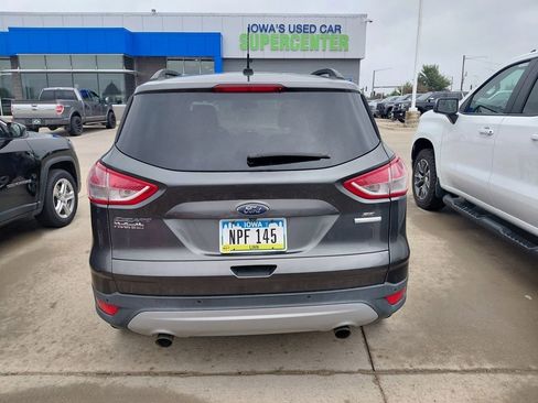 Used 2016 Ford Escape SE w/ SE Leather Comfort Package FWD image 4