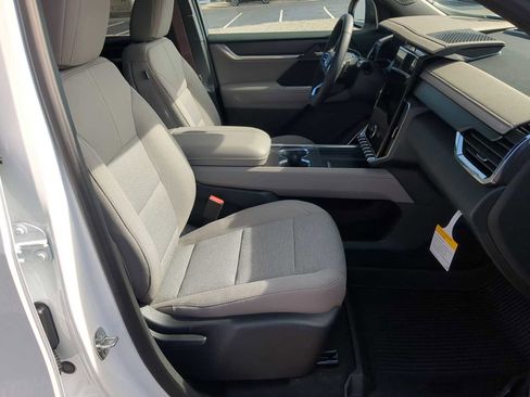 New 2026 GMC Acadia Elevation w/ LPO, Floor Liner Package FWD image 28