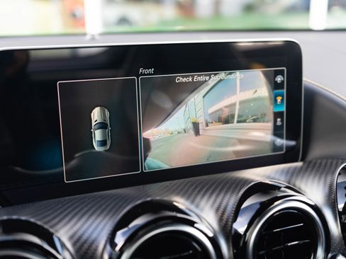 Used 2020 Mercedes-Benz AMG GT R image 30