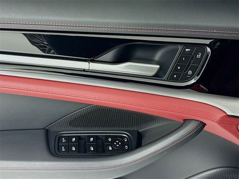 Used 2024 Porsche Panamera 4 image 11