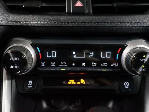 Certified 2024 Toyota RAV4 XLE FWD image 20