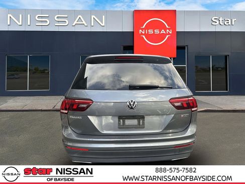 Used 2021 Volkswagen Tiguan S image 3