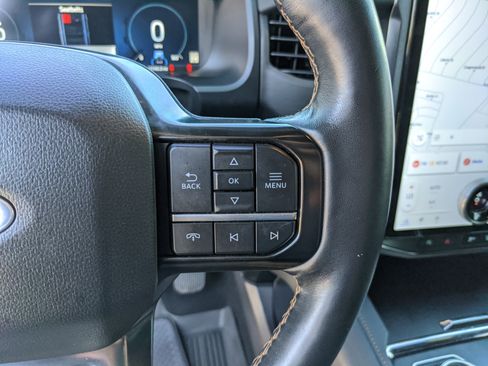 Used 2024 Ford Expedition Platinum image 35