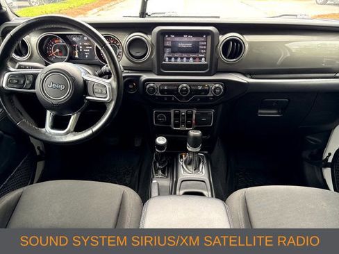 Used 2020 Jeep Wrangler Unlimited Sahara AWD/4WD image 4
