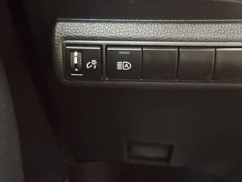 Used 2024 Toyota Corolla LE FWD image 30