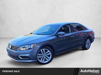 Used 2019 Volkswagen Passat 2.0T Wolfsburg video 1
