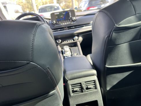 Used 2023 Mitsubishi Outlander SE image 31