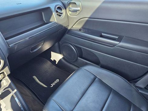 Used 2017 Jeep Patriot High Altitude image 10