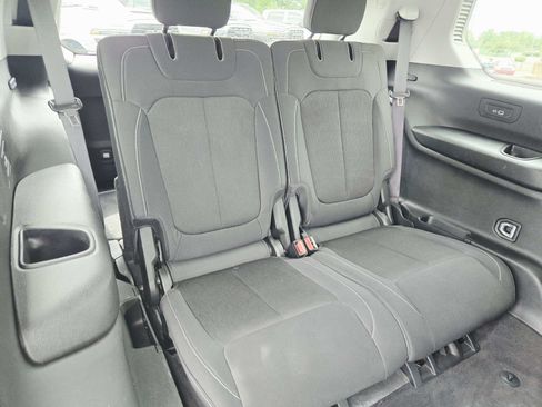 Used 2022 Jeep Grand Cherokee L Laredo w/ Luxury Tech Group I AWD/4WD image 17