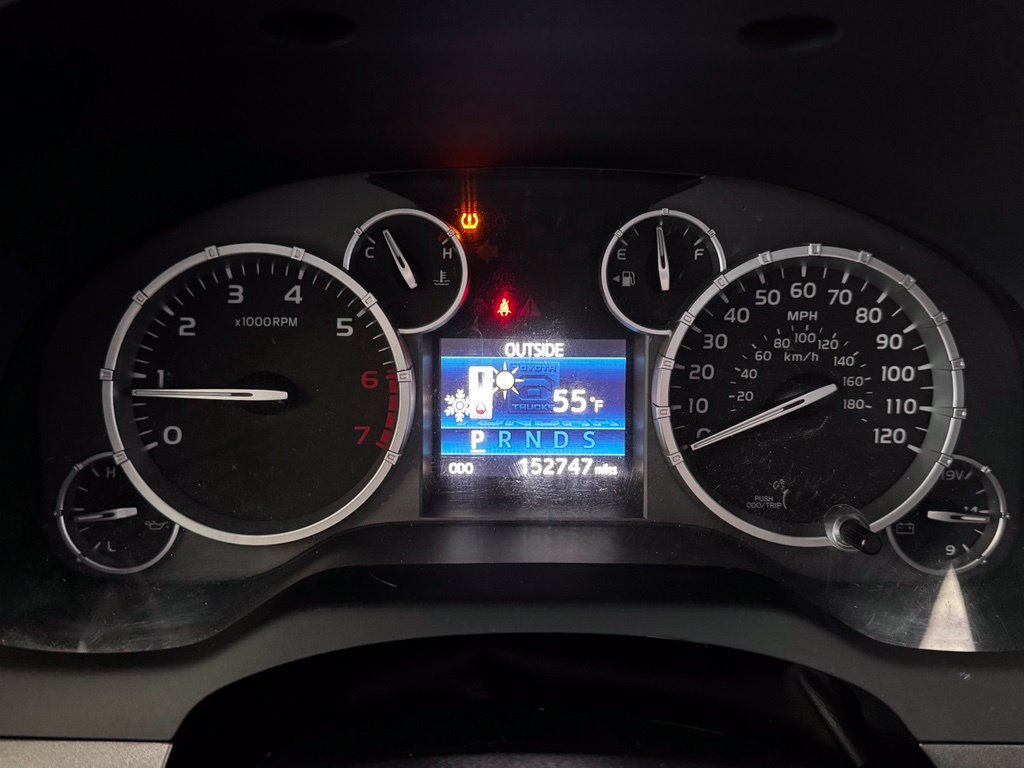 Used 2014 Toyota Tundra SR5 w/ SR5 Upgrade Package AWD/4WD image 29