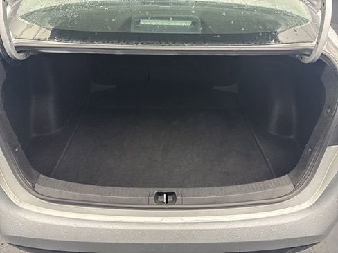 Used 2022 Toyota Corolla LE image 18