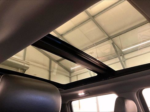 Used 2019 Ford F150 Lariat image 22