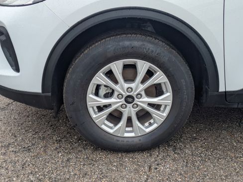 Certified 2025 Ford Escape Active w/ Tech Pack #1 AWD/4WD image 9