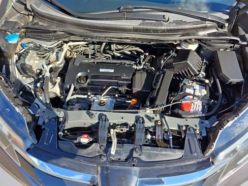 Used 2016 Honda CR-V LX image 17