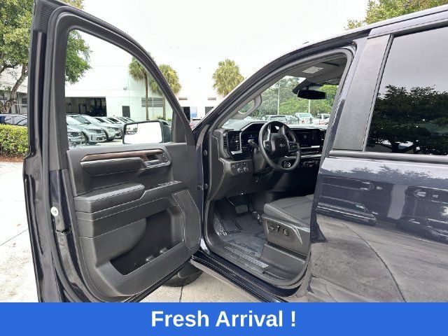 Used 2023 Chevrolet Silverado 1500 RST w/ Z71 Off-Road Package AWD/4WD image 22