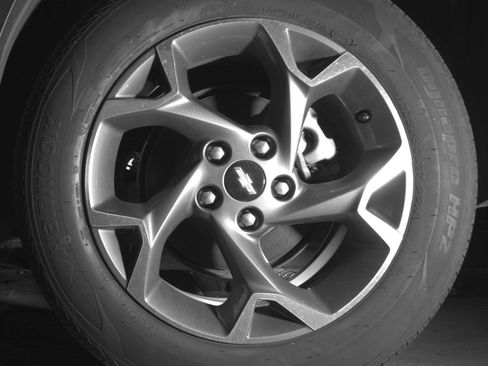 Used 2025 Chevrolet Trax LT FWD image 13