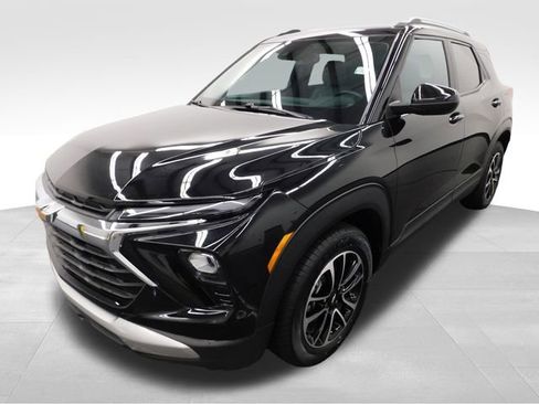 Used 2024 Chevrolet TrailBlazer LT w/ Convenience Package image 5