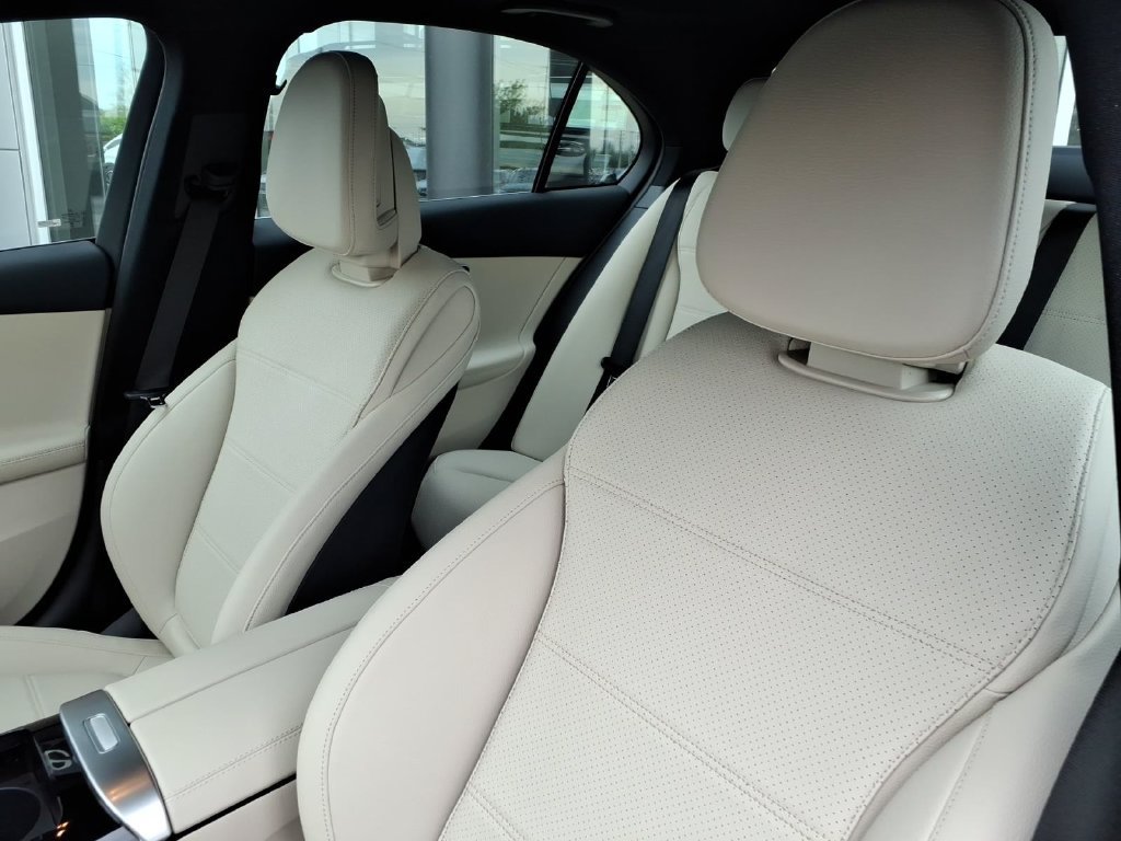 Certified 2026 Mercedes-Benz C 300 4MATIC Sedan image 13