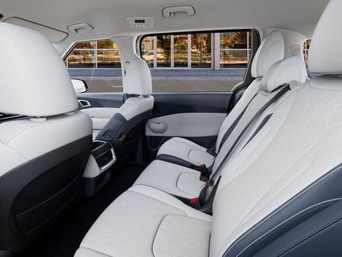 New 2026 Kia Carnival EX FWD image 18