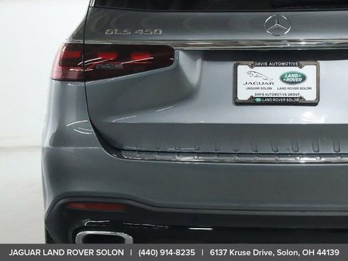 Used 2025 Mercedes-Benz GLS 450 4MATIC image 47
