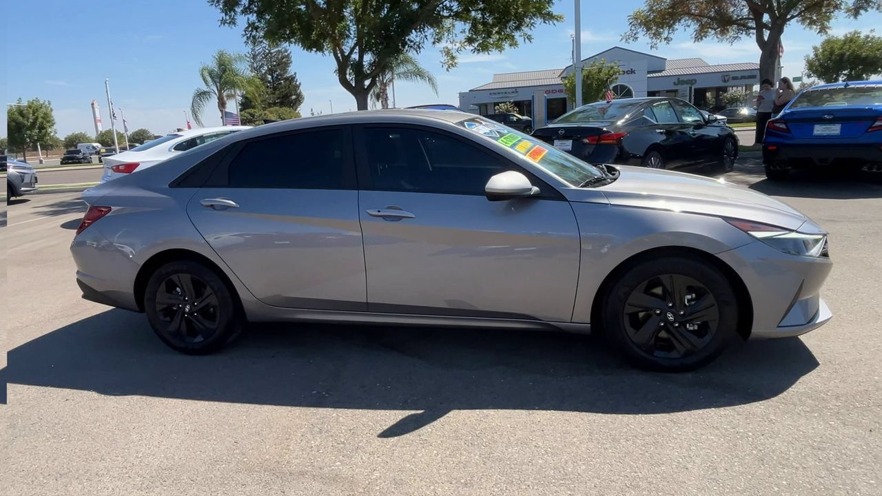Used 2023 Hyundai Elantra SEL FWD image 8